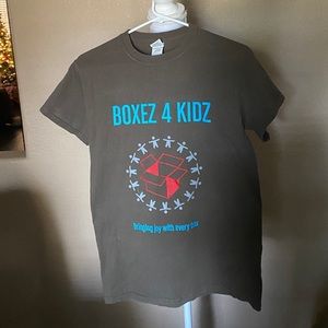 Boxez 4 Kidz mens small short sleeve shirt